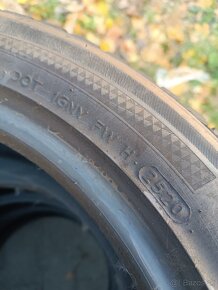 Zimné pneu Hankook 195/55 R16, DOT2520, 8mm - 6