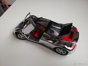 1:18  Audi Avus quattro  - Revell - 6