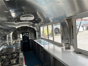 Airstream food truck gastro príves Ultra - 6