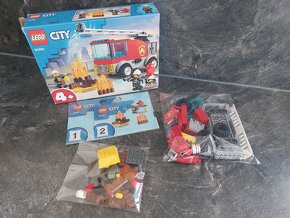 LEGO City 60280 - Hasičské auto s rebríkom - 6