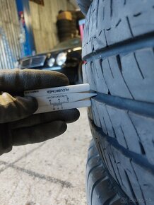 Predám dodávkové 235/65 R16C letné Michelin - 6