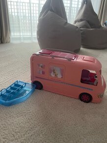 Barbie karavan XXL s bazénom - 6