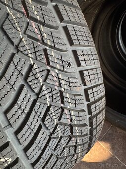 Goodyear R19 zimné pneumatiky - 6