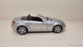 1:18 MERCEDES-BENZ SLK 2004 - 6