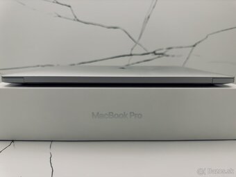 Macbook Pro M2 13 2022 - 6