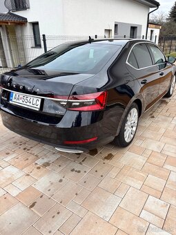 Predám škoda superb 2.0tdi 4x4 Laurin&Klement - 6