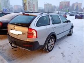 Predám škoda Octavia 2 komby 4x4 scout - 6