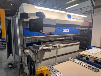 Ohraňovací lis Trumpf TrumaBend V 130 r.v. 2000 - - 6