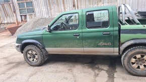 Nissan Navara 2.5td - 6