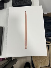 MC Book Air 13 inch, 512 GB, Intel Core i5, rose gold - 6