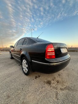 Škoda Superb 2.8 142kw Elegance - 6