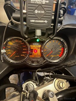 SUZUKI Vstrom DL 1000 - 6