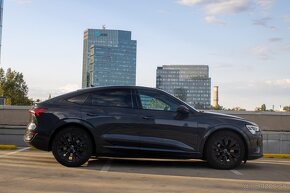 Audi Q8 e-tron Sportback 55 S line quattro - 6