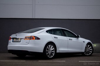 Tesla Model S 85D - 6