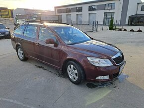 Škoda Octavia Combi 2.0TDi - 6