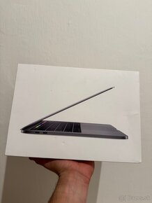 Macbook Pro 13 2019 - 6