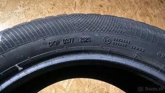 Contimental 215/55r17 zimné - 6