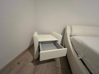 Manželská posteľ CORIUM 180x200 + nočné stolíky. - 6