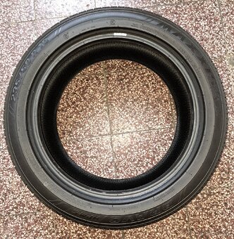 Pneumatiky 235/50 R18 97 V - 6