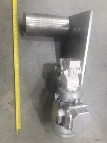 elektromotor Lenze z prevodovkou 0,06kw - 6