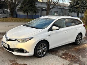 Toyota Auris Touring Sports 1.8 I VVT-i HybridSD Facelift - 6