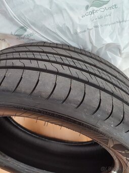 Good Year 215/55 R18 99V - 6