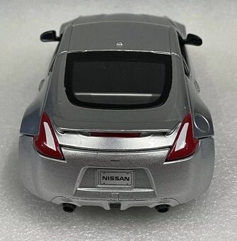 Nissan 370z 1:24 Maisto - 6