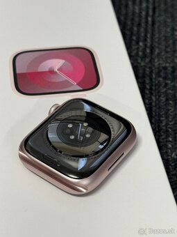 Apple Watch Series 9 45mm Ružové - 6