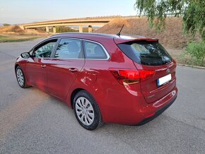 KIA Ceed 1.6 CRDI - 6