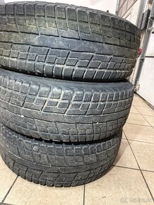 225/65 R17Yokohama M+S - 6