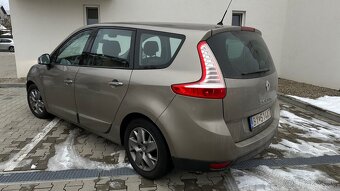 Renault Grand Scenic - 6