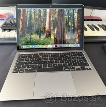 Apple Macbook Air 13 M1 Vesmírne sivý SK 2020 - 6