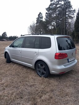 Volkswagen Touran - 6