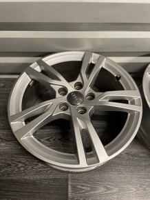 Alu AUDI 5x112 17” 8V0601025DK - 6