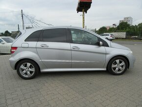 Mercedes-Benz B180 - 6