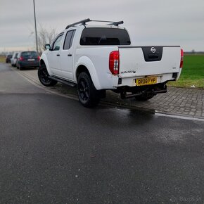 Predam dovoz gb Nissan Navara 2.5 tdi - 6