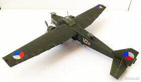 Predám AERO MB-200, plastikový model, mierka 1/72 - 6