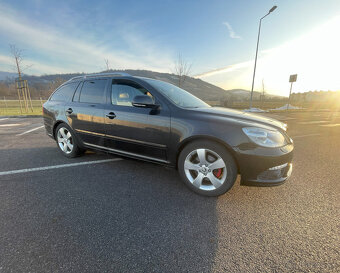 Škoda Octavia Combi 2.0 TDI RS 125kW - 6