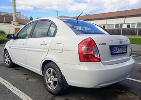 Hyundai Accent - 6