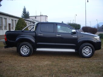 Toyota Hilux 3.0 D-4D 126Kw 4x4 M5 - 6