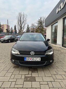 Volkswagen Jetta 2.0TDI Highline - 6