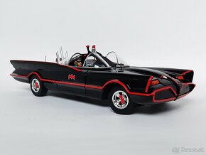 1:18 - Batmobile 1966 + Batman / Robin - Hot Wheels - 1:18 - 6