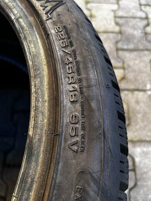 225/45R18 Dunlop zimne - 6