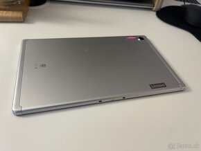 Lenovo Tab M10 HD - 6