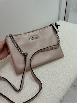 Kabelky Guess - 6