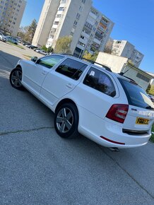 Škoda Octavia VRS DSG CR  Dovoz GB - 6