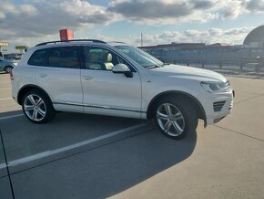 Volkswagen Touareg II. 3.0 TDI V6 Exclusive - 6