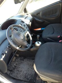 Toyota Yaris 2004,Automat - 6