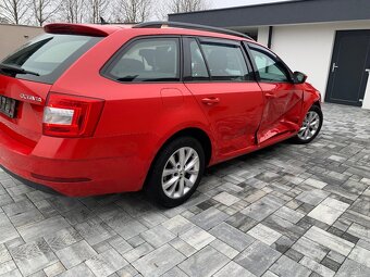 Predám ľahko havarovanú Škoda Octavia 1.6 TDi 85kw 12/2017. - 6