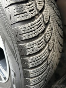 Predám 4x pneu nokian 265/60 r18 - 6